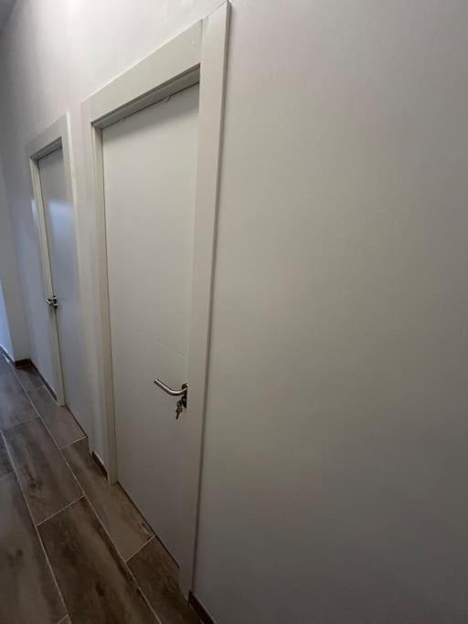 Apartamento Recien Reformado Con 5 Habitaciones Y 3 Banos Madrid Esterno foto