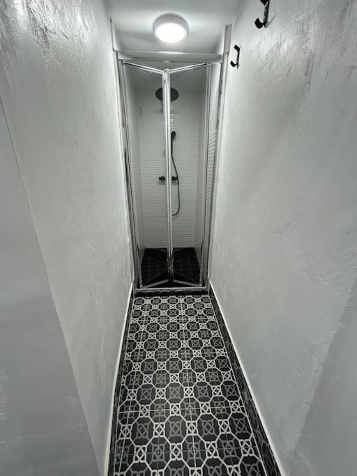 Apartamento Recien Reformado Con 5 Habitaciones Y 3 Banos Madrid Esterno foto